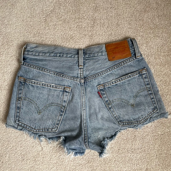 Levi’s 501 denim shorts - Picture 2 of 2